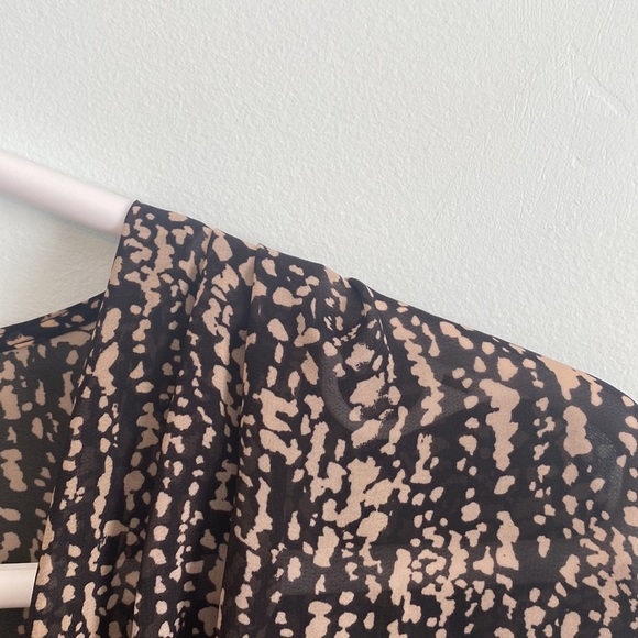 H&M Beige/Brown Boho Blouse with Rouching Details, Size 4 (Small/Medium) - Picture 5 of 7